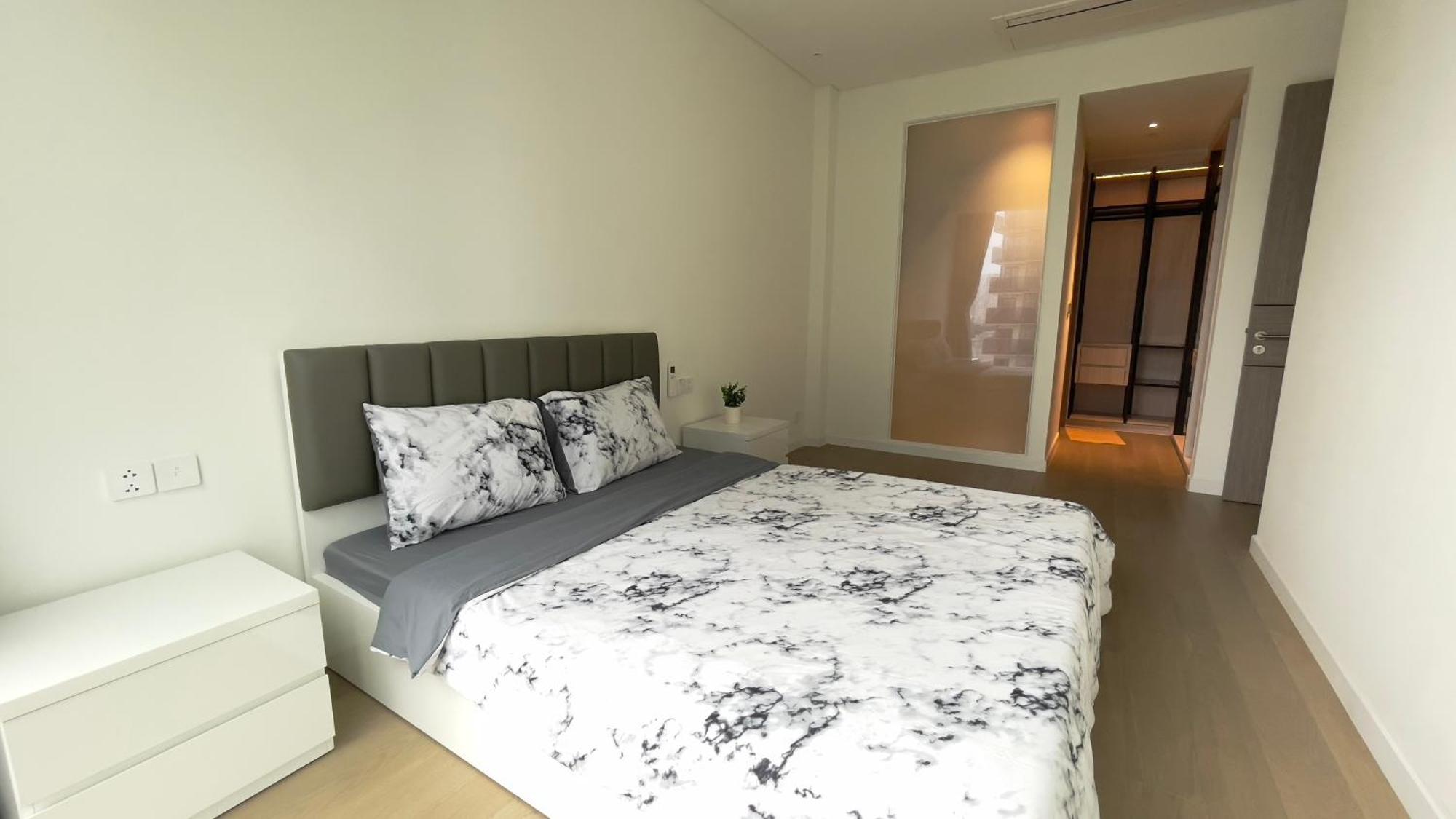 Căn hộ The Opera Luxury Furnished Apartment-the Metropole Thu Thiem